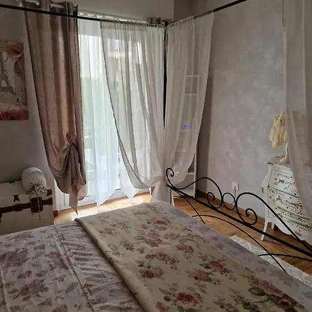 Cav-chez Tina * 圣雷默